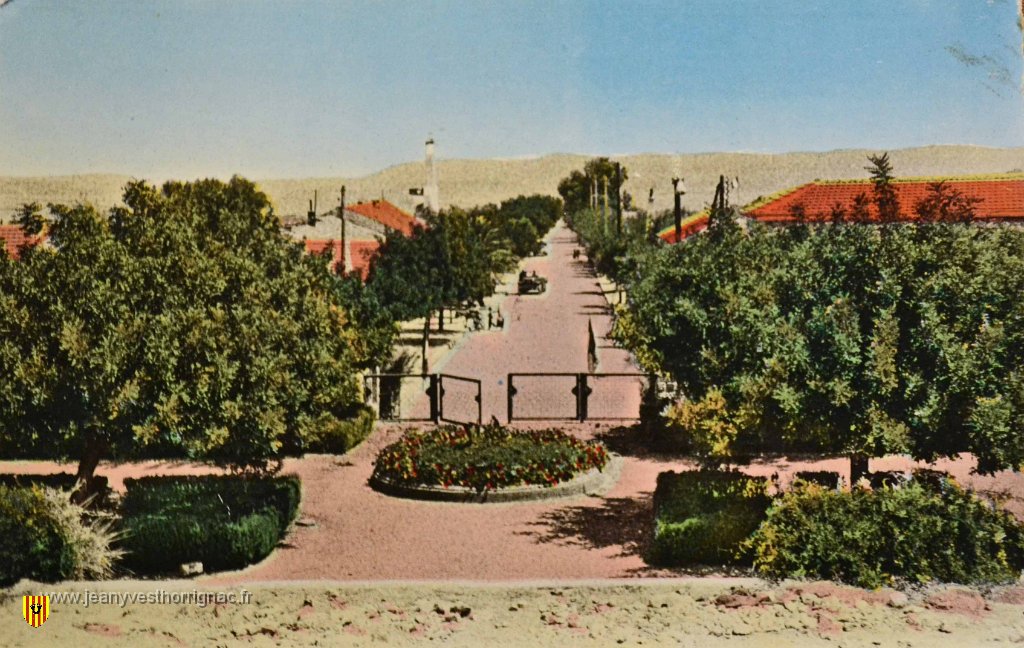 La Place et la Rue de l Eglise.jpg